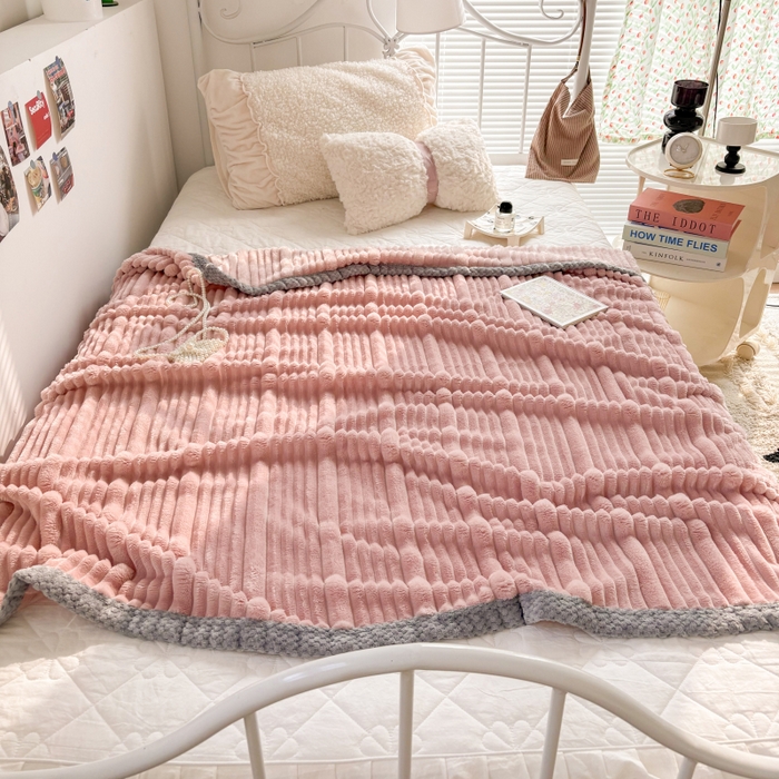 91家纺网 家纺一手货源 找家纺 潮邦创意家居2025新款云朵绒灰边舒绵云朵毯 灰边舒绵云朵毯-粉色