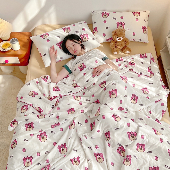 91家纺网 家纺一手货源 找家纺 简爱 2025新款A类针织棉大豆纤维夏被 可爱熊