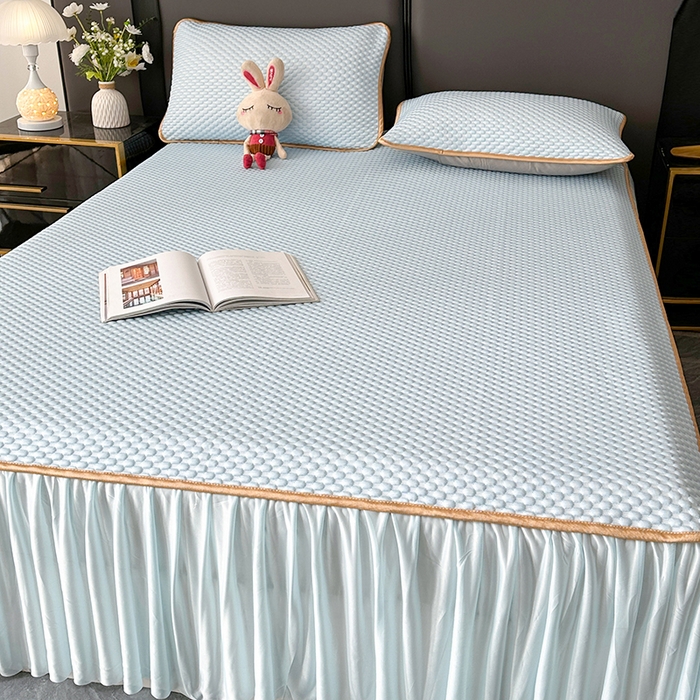 91家纺网 家纺一手货源 找家纺 爱洛家纺 2025新款凉感丝豆豆四件套床裙席 浅天蓝~豆豆