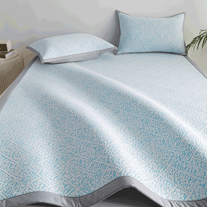 91家纺网 家纺一手货源 找家纺 鑫姿席业 2025新款A类凉感冰豆豆席 雅致床席款-冰浅蓝