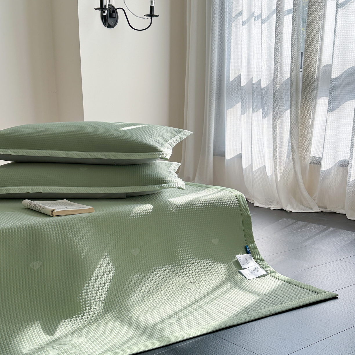 91家纺网 家纺一手货源 找家纺 2025新款夏季3D清凉感纯色凉豆豆系列凉席床笠 绿色