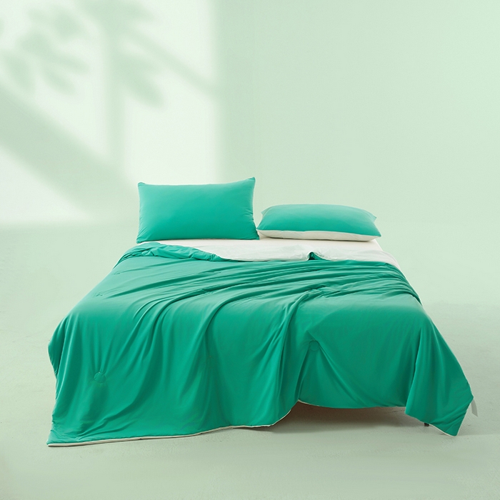 91家纺网 家纺一手货源 找家纺 迪乐妮 2025新款云母凉感夏凉被 西瓜绿