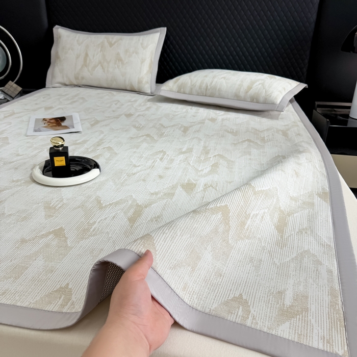 91家纺网 家纺一手货源 找家纺 小萌虎 小萌虎 2025新款PE高分子乙纶提花凉感凉席床席款床笠款 山溪-咖（床席款）