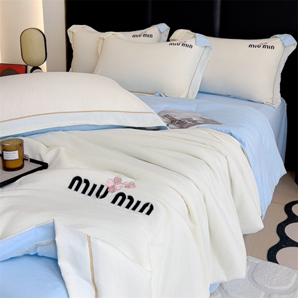 91家纺网 家纺一手货源 找家纺 （总）灰鲸 2025新款轻奢miumin刺绣水洗棉夏被四件套系列