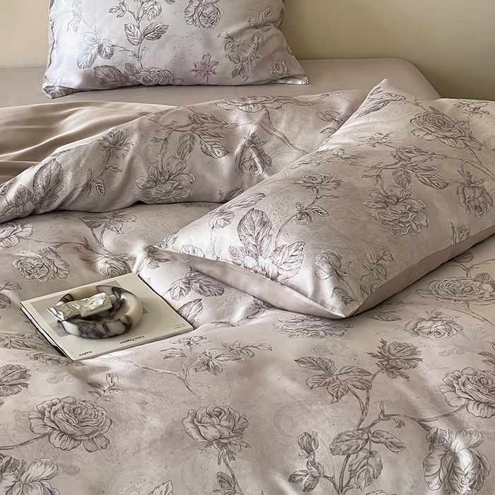 91家纺网 家纺一手货源 找家纺 沐晴家纺 2025春夏新款纯色数码印花60兰精天丝四件套 夏洛-玉