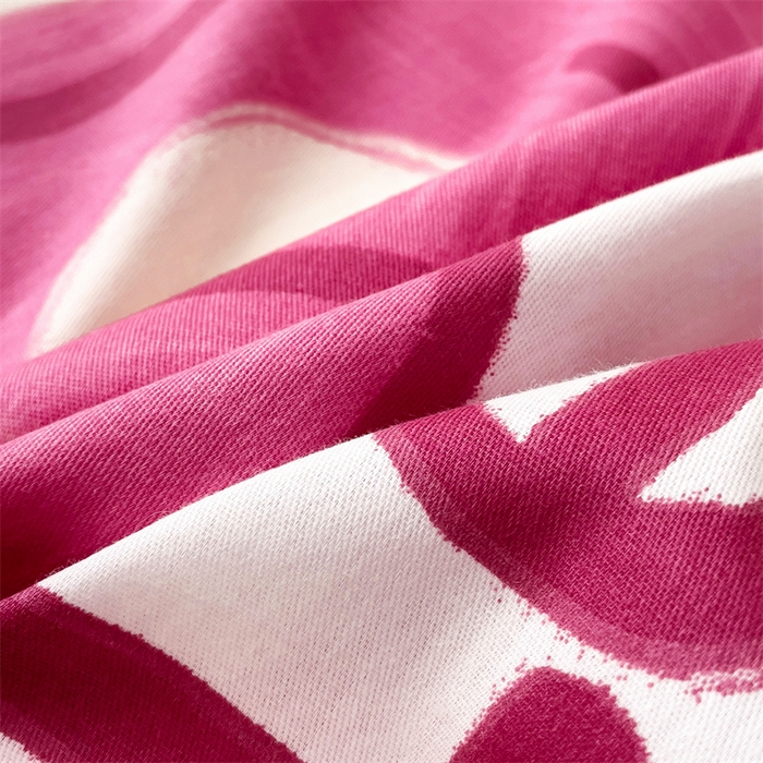 91家纺网 家纺一手货源 找家纺 名兮家居 2025新款全棉纯棉经典小版奥特曼三丽鸥床单【含防伪标】 宝宝草莓熊