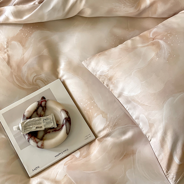 91家纺网 家纺一手货源 找家纺 沐晴家纺 2025春夏新款纯色数码印花60兰精天丝四件套 莫斯-粉玉