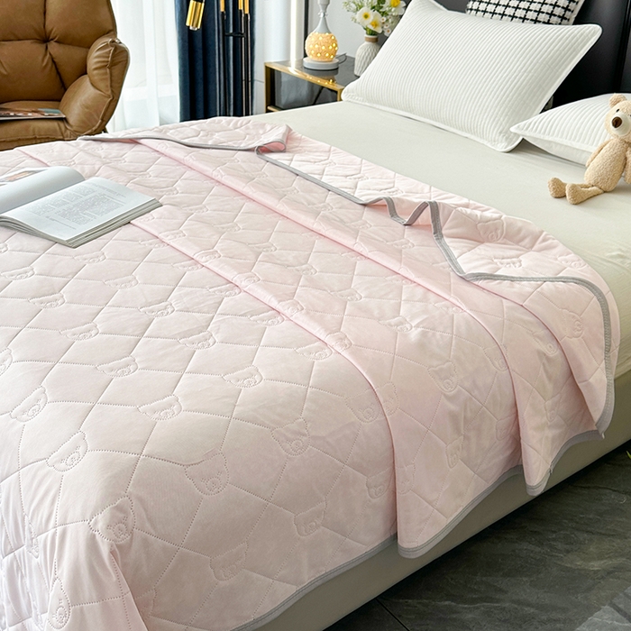 91家纺网 家纺一手货源 找家纺 爱洛家纺 2025新款A类凉感丝夏被被子被芯 粉玉