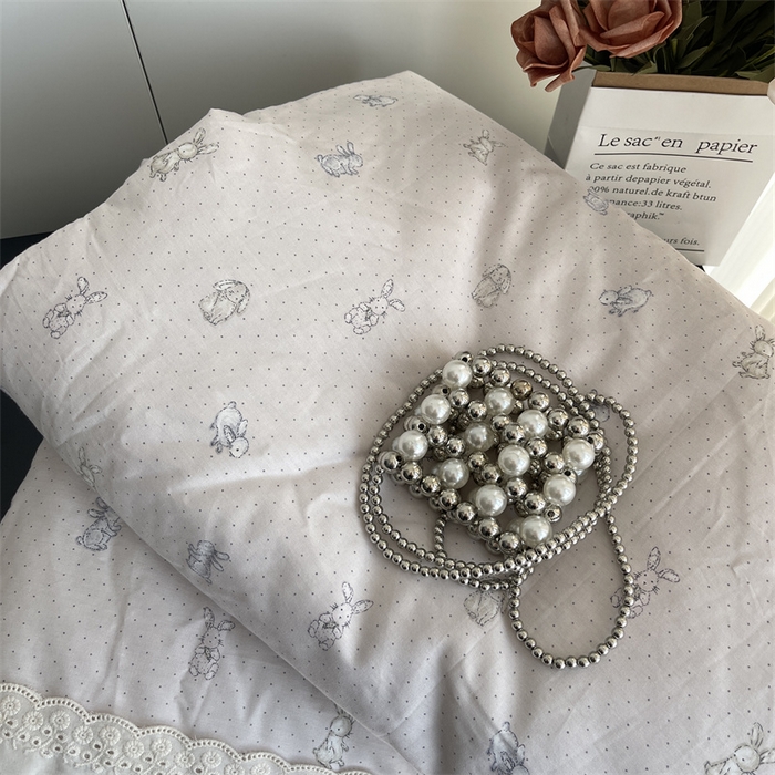 91家纺网 家纺一手货源 找家纺 奈萝家纺 奈萝2025新款全棉13372法式花边纯棉夏被春秋被 波点小兔