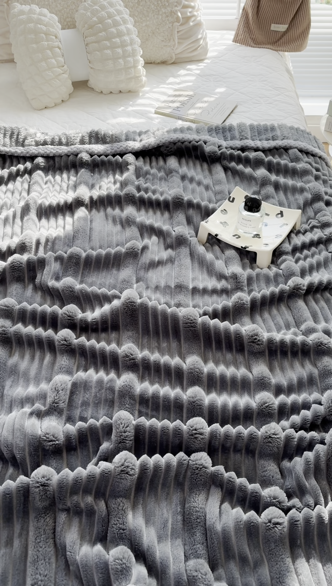 91家纺网 家纺一手货源 找家纺 潮邦创意家居2025新款云朵绒灰边舒绵云朵毯 灰边舒绵云朵毯-灰色