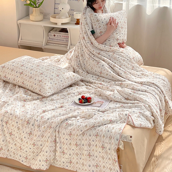 91家纺网 家纺一手货源 找家纺 简爱 2025新款A类针织棉大豆纤维夏被 塞纳花园