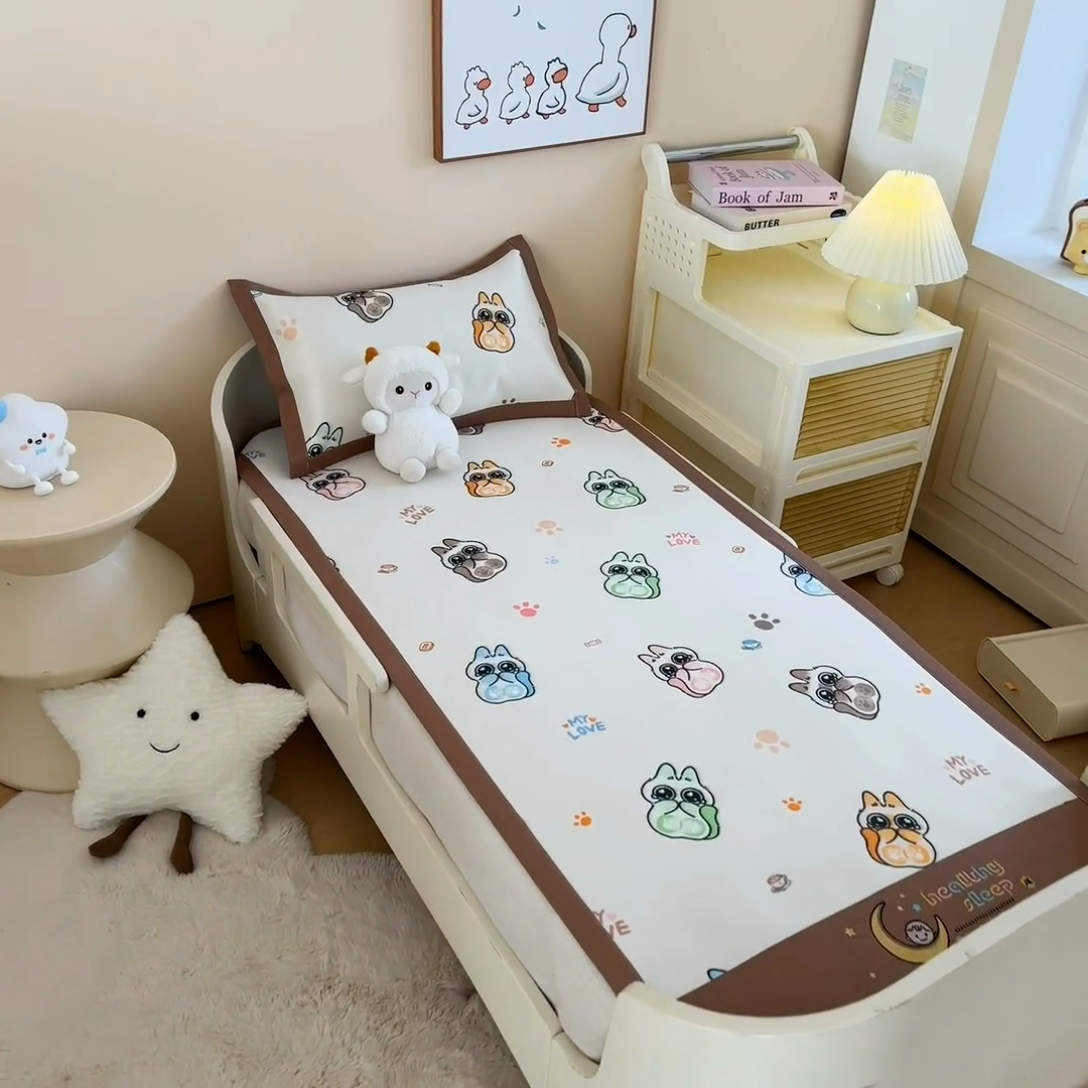 91家纺网 家纺一手货源 找家纺 宝贝优选 2025新款宝贝优选儿童7A抗菌高密绣花冰丝席 大眼萌宠