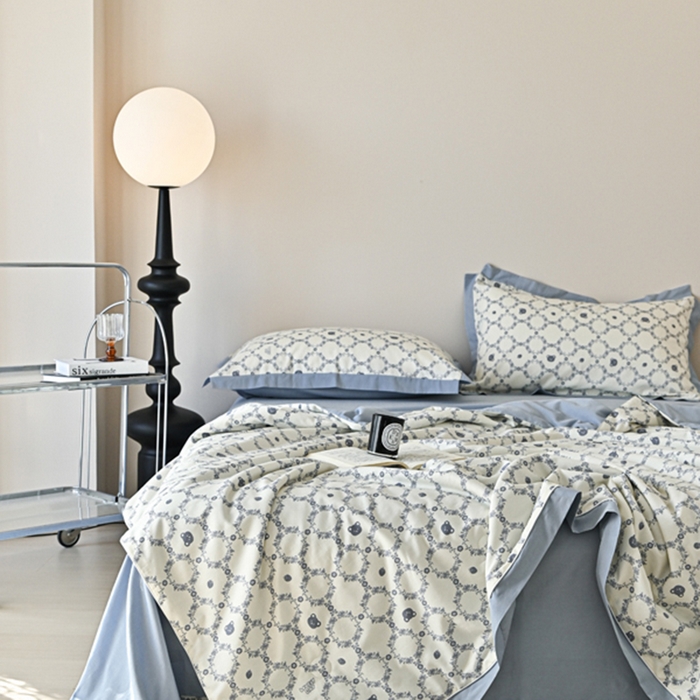 91家纺网 家纺一手货源 找家纺 佳居缘 2025新款天丝棉大豆印花夏被四件套 蓝调