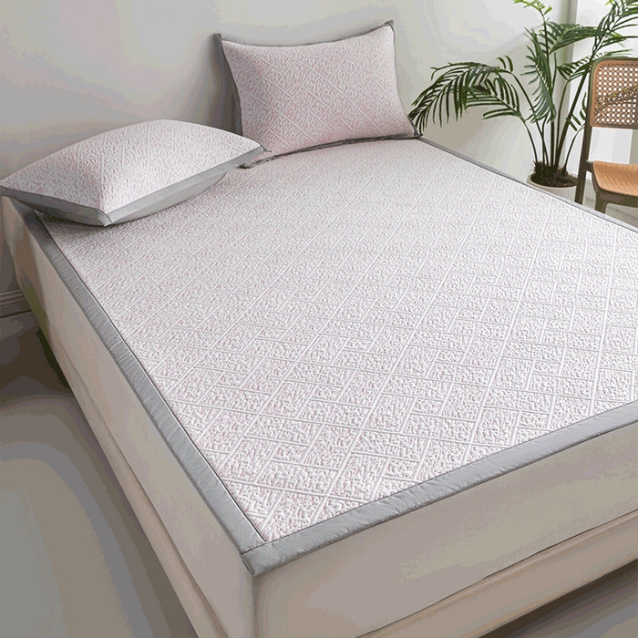 91家纺网 家纺一手货源 找家纺 鑫姿席业 2025新款A类凉感冰豆豆席 雅致床席款-冰粉