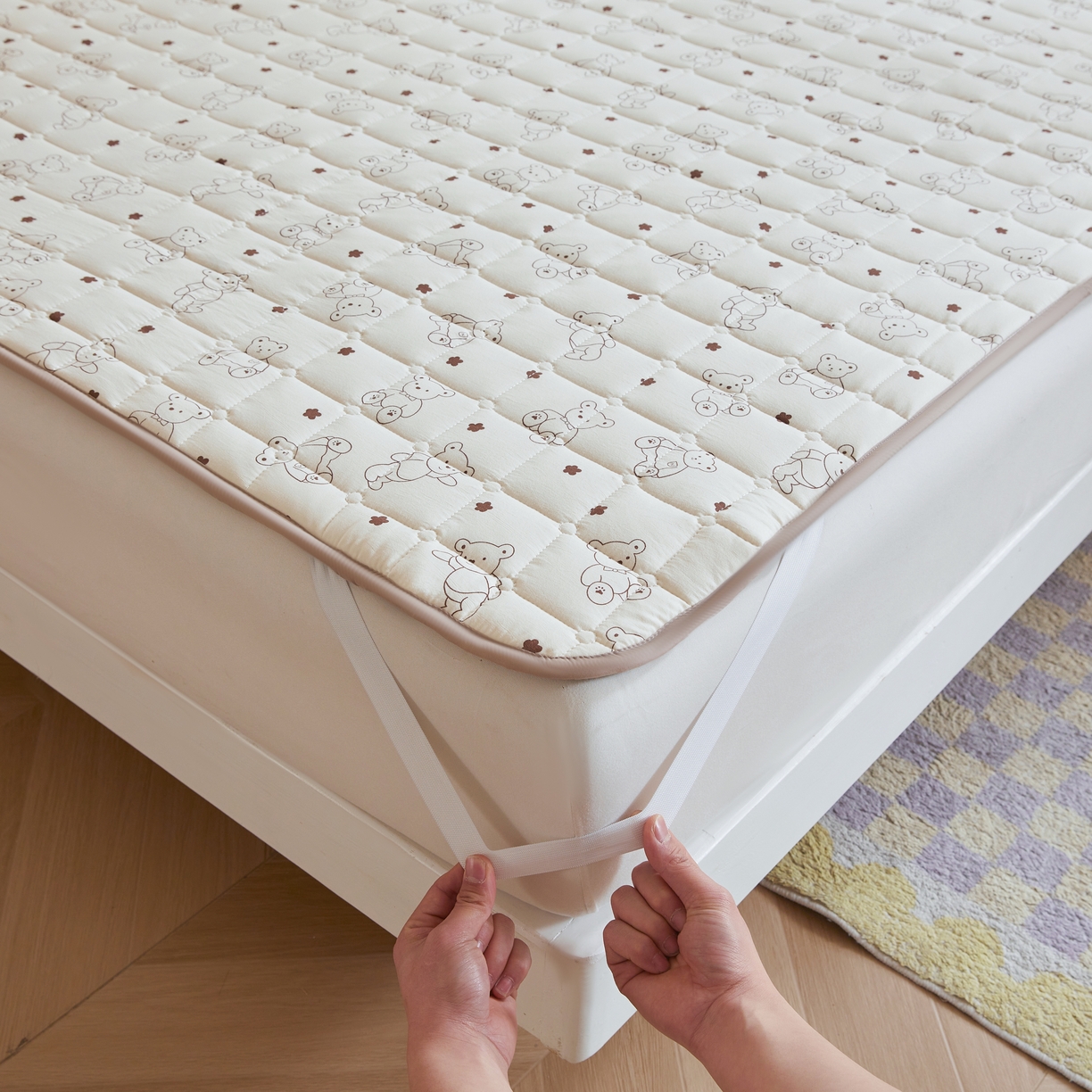 91家纺网 家纺一手货源 找家纺 魅图家纺 2025新款A类云朵棉抗菌棉花床护垫 小熊院长