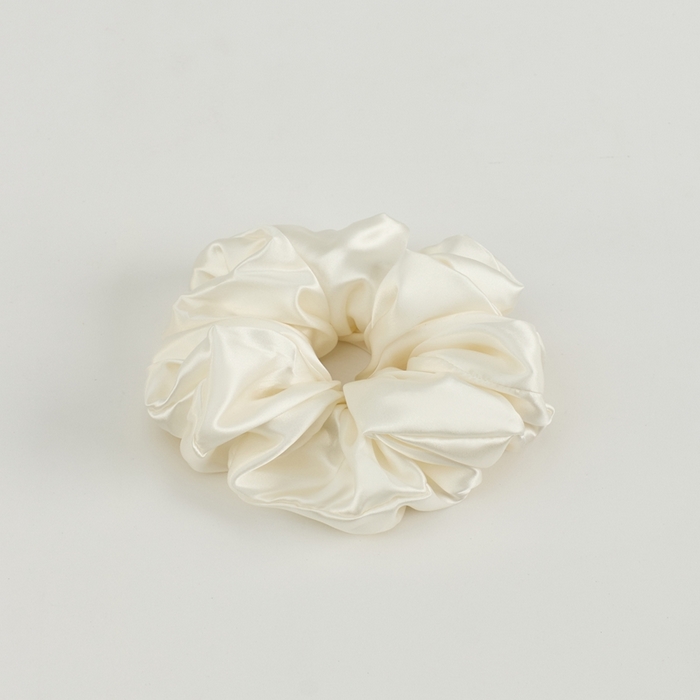 91家纺网 家纺一手货源 找家纺 LADY COCO2025新款6A级真桑蚕丝发圈-真货 7cm大肠圈奶白色