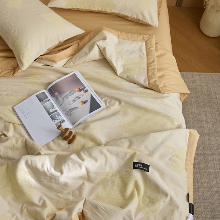 91家纺网 家纺一手货源 找家纺 莱福仕家纺 2025新款水洗棉色织大提花夏被  （控价150*200不低于199 200*230不低于219） 羽织星序