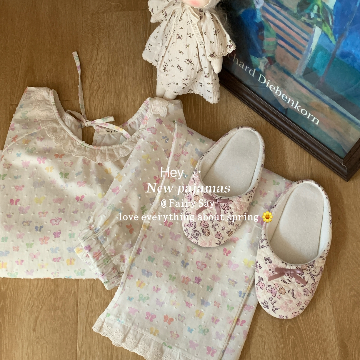 91家纺网 家纺一手货源 找家纺 （总）妍景家居生活馆 2025新款草莓兔棉纱睡衣套装