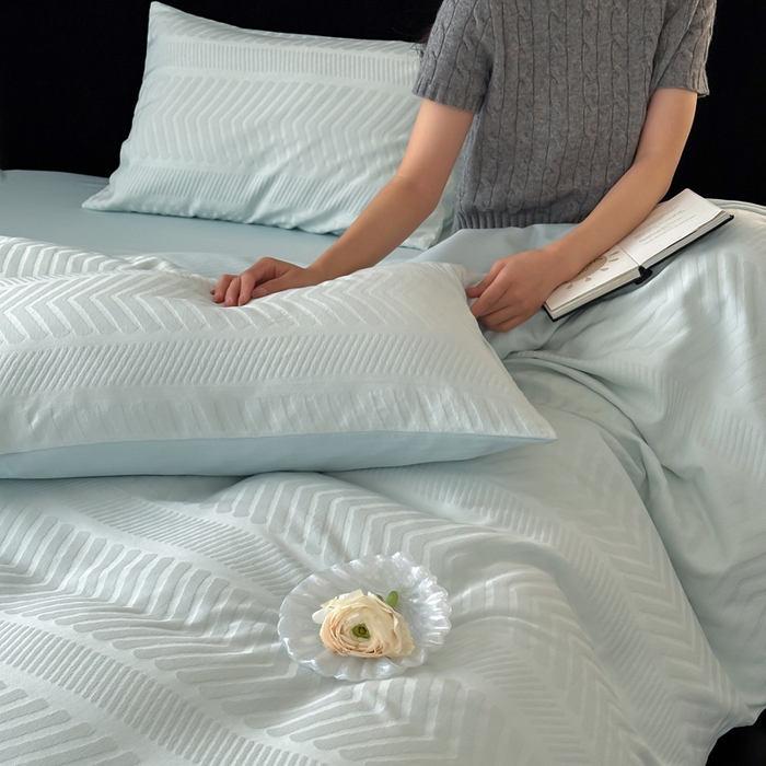 91家纺网 家纺一手货源 找家纺 例外Home 2025新款全棉提花四件套-鱼骨纹 鱼骨纹-水森林