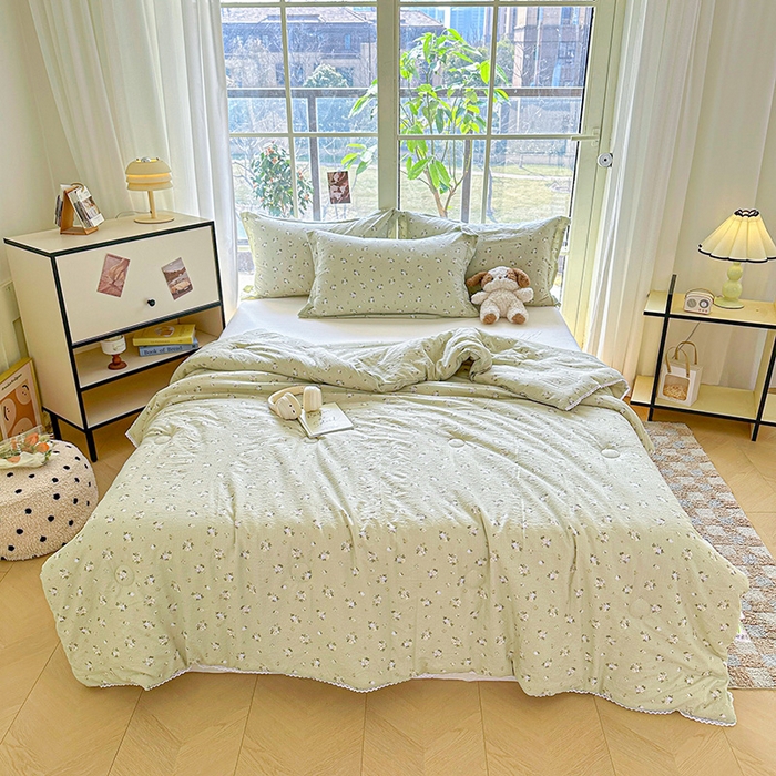 91家纺网 家纺一手货源 找家纺 创优  2025新款有氧双层纱小清新印花小花边夏被夏凉被可机洗空调被子被芯 素雅茶绿