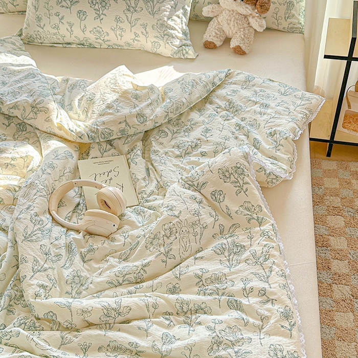 91家纺网 家纺一手货源 找家纺 创优  2025新款有氧双层纱小清新印花小花边夏被夏凉被可机洗空调被子被芯 海岛森林