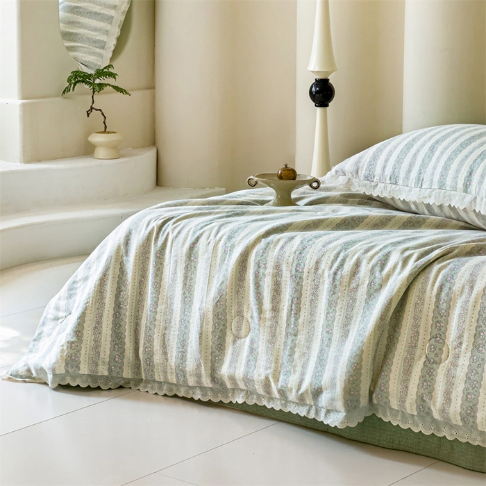 91家纺网 家纺一手货源 找家纺 2025新款全棉花边大豆夏被四件套 半岛茶歇-绿