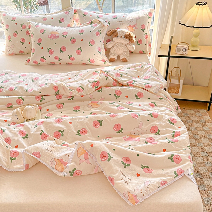 91家纺网 家纺一手货源 找家纺 创优  2025新款有氧双层纱小清新印花小花边夏被夏凉被可机洗空调被子被芯 曼塔玫瑰