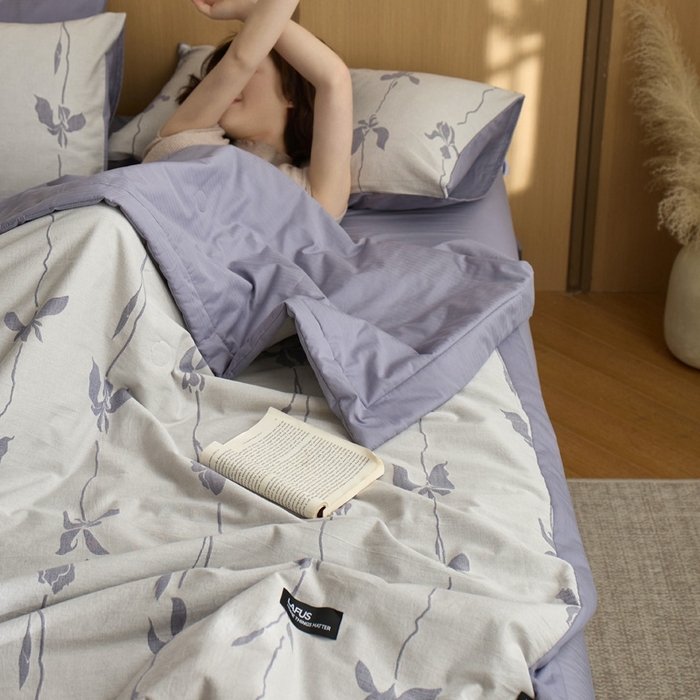 91家纺网 家纺一手货源 找家纺 莱福仕家纺 2025新款水洗棉色织大提花夏被  （控价150*200不低于199 200*230不低于219） 月光鸢尾