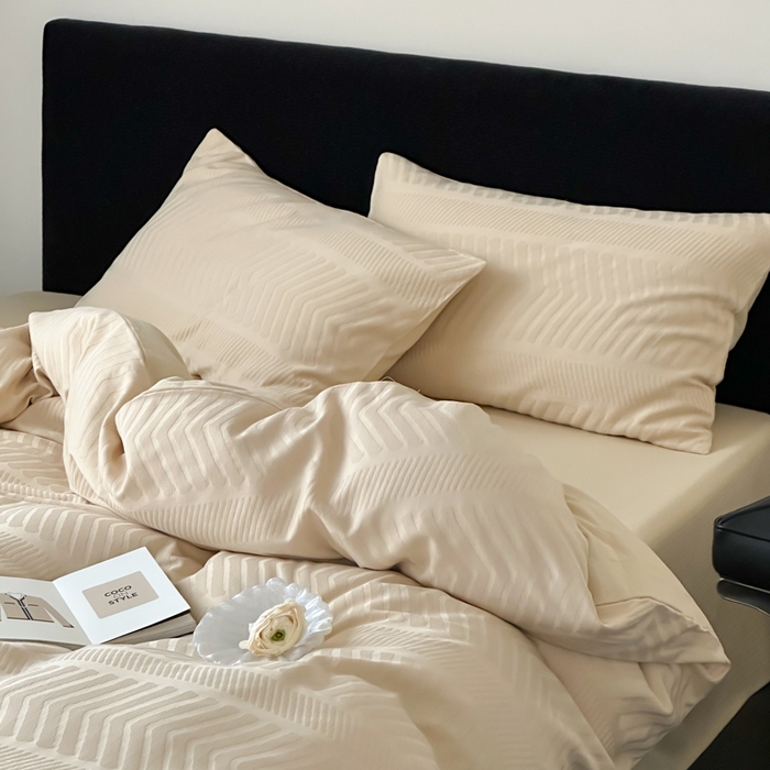 91家纺网 家纺一手货源 找家纺 例外Home 2025新款全棉提花四件套-鱼骨纹 鱼骨纹-杏仁黄