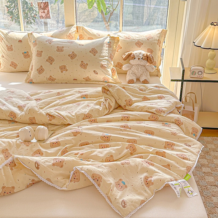 91家纺网 家纺一手货源 找家纺 创优  2025新款有氧双层纱小清新印花小花边夏被夏凉被可机洗空调被子被芯 黄油小熊