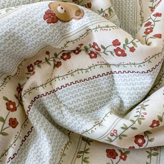 91家纺网 家纺一手货源 找家纺 2025新款全棉花边大豆夏被四件套 弗朗妮