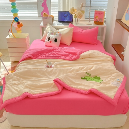 91家纺网 家纺一手货源 找家纺 （总）子钦2025春夏水洗棉奶油风毛巾绣单夏被夏被四件套