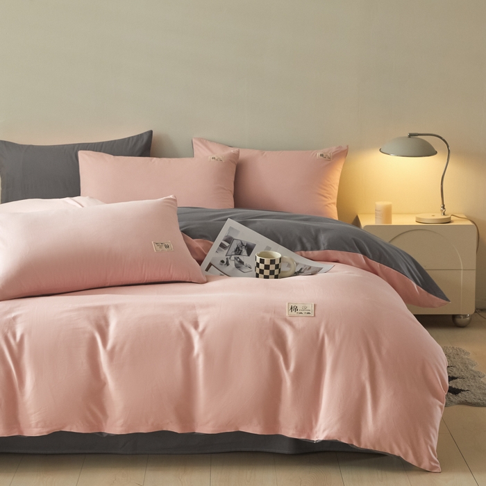 91家纺网 家纺一手货源 找家纺 莱通家纺 2025新款纯色双拼四件套 樱花粉+高级灰