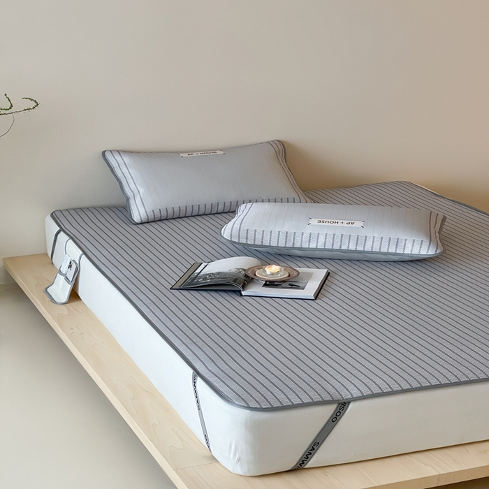 91家纺网 家纺一手货源 找家纺 （总）三味舒屋 2025新款时尚简约小年轻专属900D高端养生印花冰藤凉席