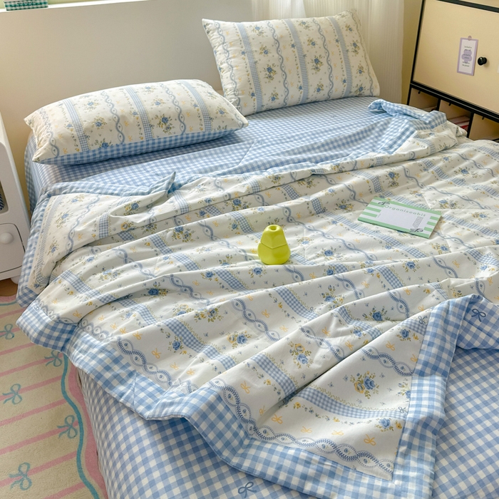 91家纺网 家纺一手货源 找家纺 曼之夏 2025新款全棉印花夏被四件套 蓝铃