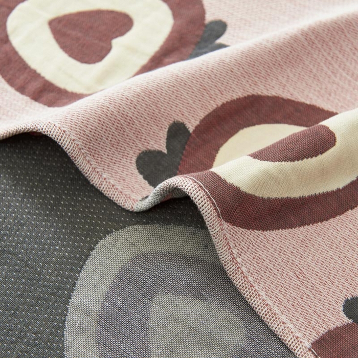 91家纺网 家纺一手货源 找家纺 2025新款纯棉加厚精梳棉纱布枕巾 草莓巧心 -豆粉 52*78cm/对