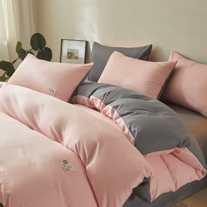 91家纺网 家纺一手货源 找家纺 莱通家纺 2025新款纯色双拼四件套 樱花粉+高级灰