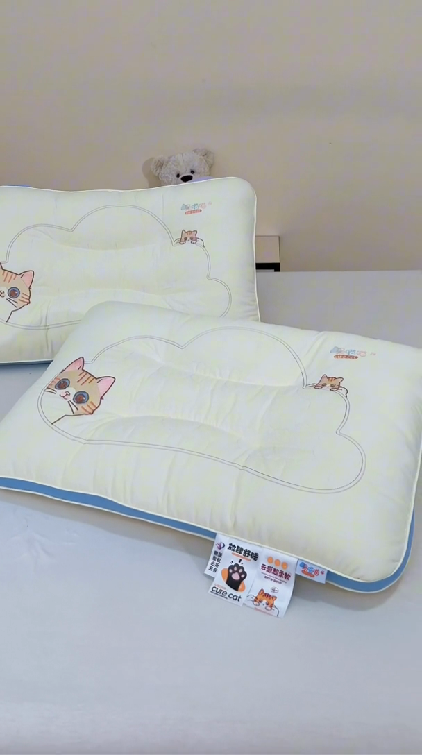 91家纺网 家纺一手货源 找家纺 （总）大熊枕芯 2025新款云感柔羽丝绒卡通刺绣枕芯