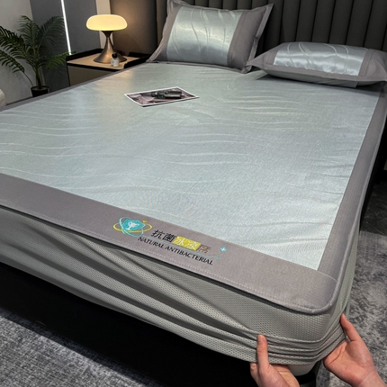 阿亮家居 2025新款凉席冰丝席三明治宽包边刺绣款粗冰丝凉席柔美绿（床笠款）