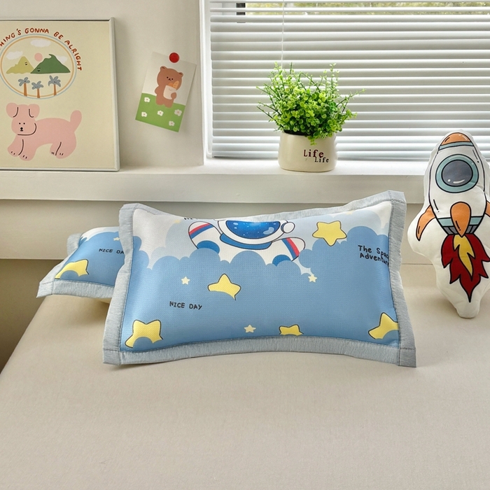 91家纺网 家纺一手货源 找家纺 博雅2025新款冰丝单枕套三丽欧，宇航员，卡皮 星星宇航员