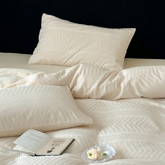 91家纺网 家纺一手货源 找家纺 例外Home 2025新款全棉提花四件套-鱼骨纹 鱼骨纹-米白