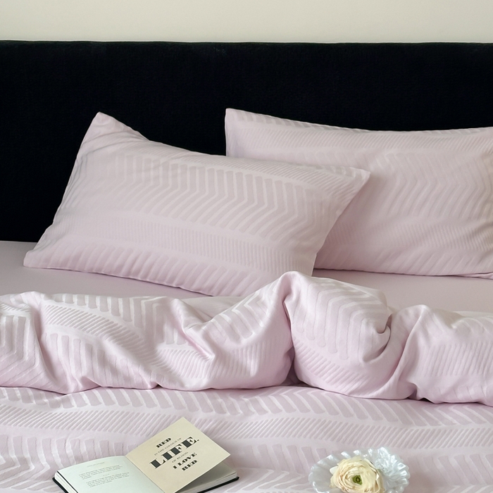 91家纺网 家纺一手货源 找家纺 例外Home 2025新款全棉提花四件套-鱼骨纹 鱼骨纹-浅浅紫