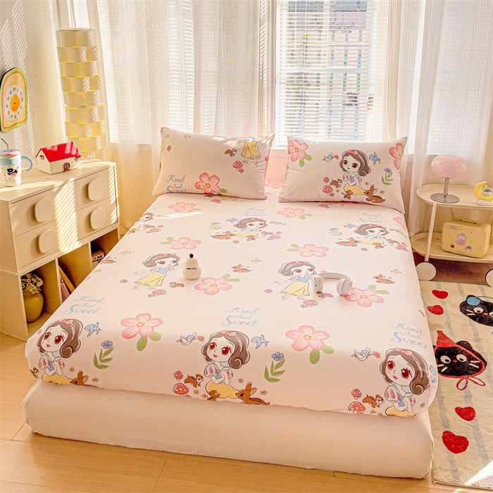 91家纺网 家纺一手货源 找家纺 名兮家居 2025新款正版授权经典奥特曼-三丽鸥全棉印花床笠 白雪公主