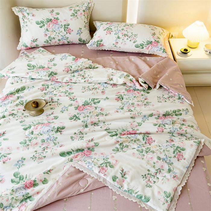 91家纺网 家纺一手货源 找家纺 2025新款全棉花边大豆夏被四件套 可妮露