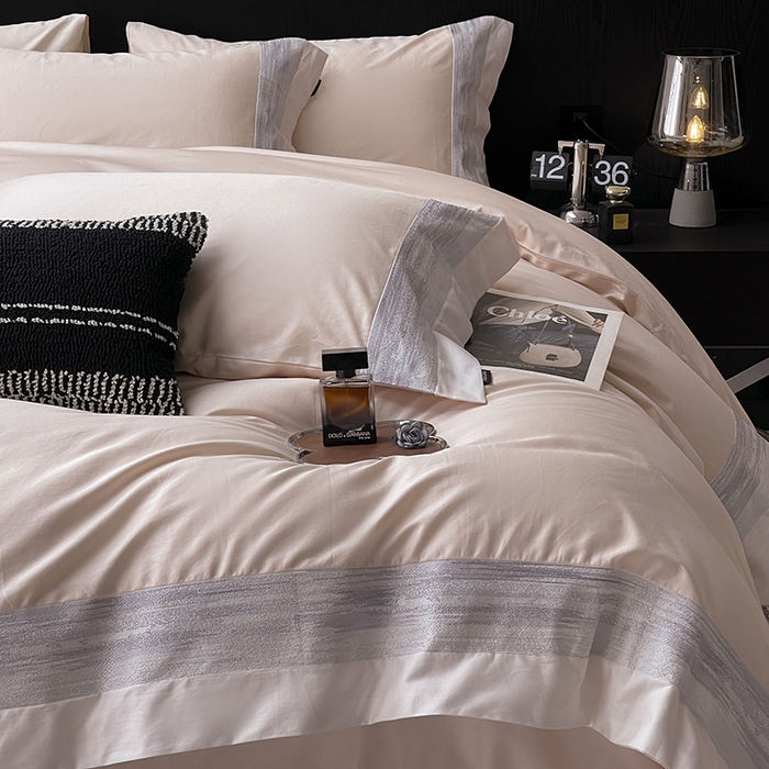 91家纺网 家纺一手货源 找家纺 高端轻奢A类母婴级长绒棉全工艺刺绣四件套纯棉全棉高端春夏季爆款床上用品   瑾雅-静谧粉