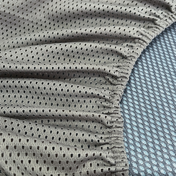 91家纺网 家纺一手货源 找家纺 阿亮家居 2025新款凉席冰丝席三明治宽包边刺绣款粗冰丝凉席柔美灰（床笠款）