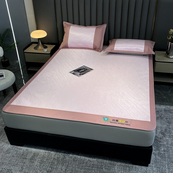 91家纺网 家纺一手货源 找家纺 阿亮家居 2025新款凉席冰丝席三明治宽包边刺绣款粗冰丝凉席流星雨粉（床笠款）