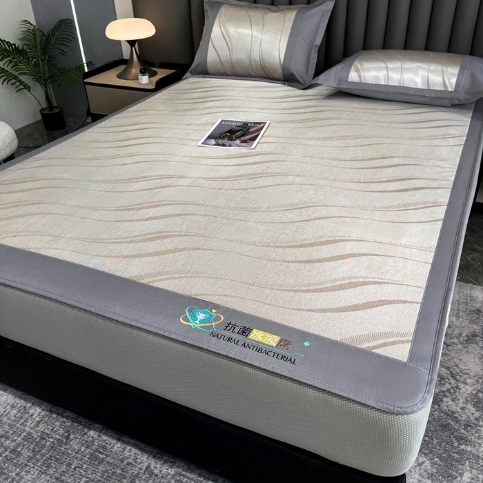 91家纺网 家纺一手货源 找家纺 阿亮家居 2025新款凉席冰丝席三明治宽包边刺绣款粗冰丝凉席柔美咖（床笠款）