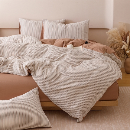 91家纺网 家纺一手货源 找家纺 （总）忆生活家纺 2025新款全棉三层纱色织大提花条纹款四件套