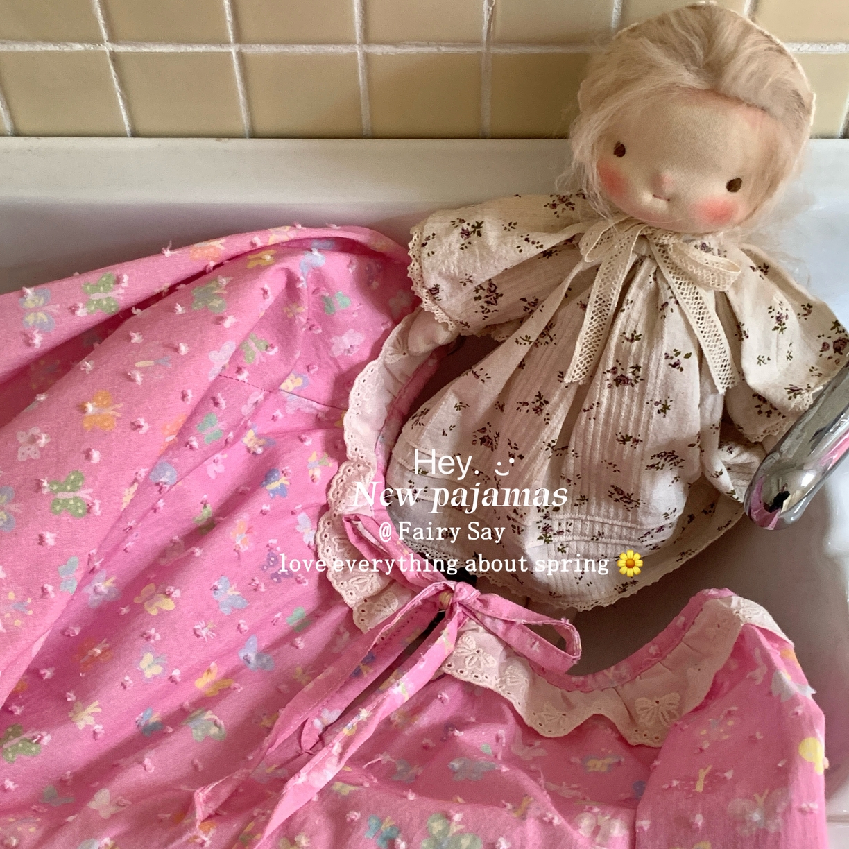 91家纺网 家纺一手货源 找家纺 2025新款全棉纯棉彩色蝴蝶剪花睡衣套装 粉色